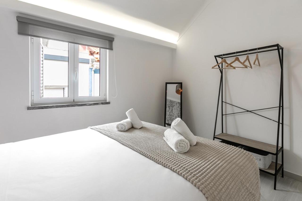 Beach Alley Apartment Nazaré Buitenkant foto